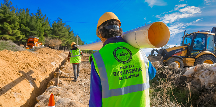 Çal Denizler’de 2 Bin 718 Metrelik Içme Suyu Hattı Yenileniyor (4)