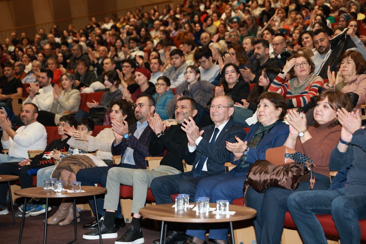 Denizli Büyükşehir Barış Manço’yu Eserleriyle Andı (4)