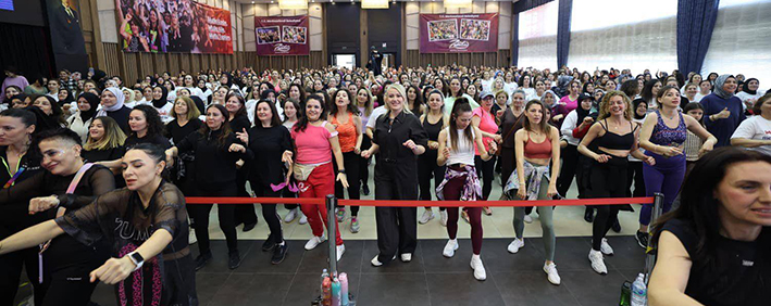 Merkezefendi̇’de Dans Ve Spor Tutkunlari Bi̇r Araya Geldi̇ (8)