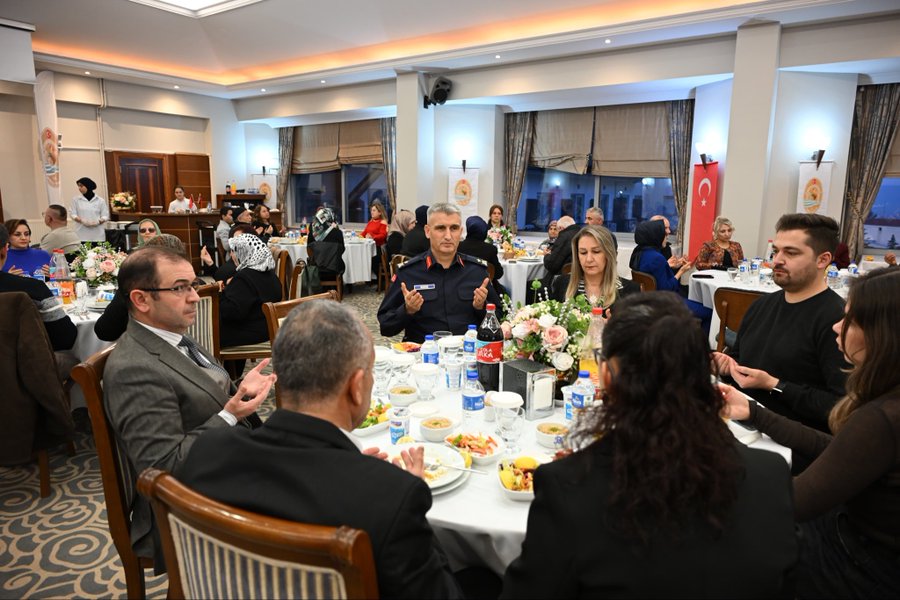 Şehit Aileleri Ve Gaziler Onuruna Anlamlı Buluşma (10)