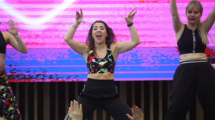 Zumba Tutkunlari Merkezefendi̇'de Buluşacak (5)