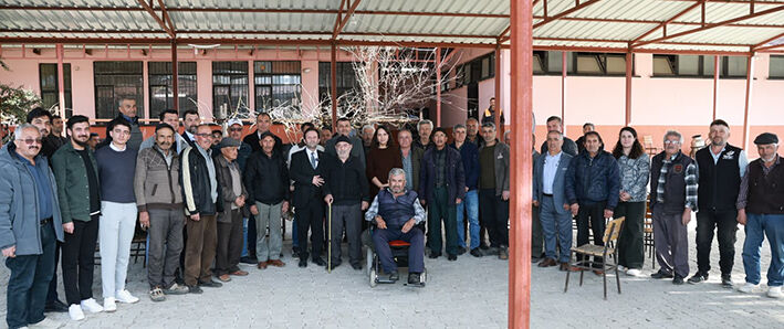 Başkan Çavuşoğlu Acıpayam’da Mahalle Mahalle Vatandaşlarla Buluştu (10)