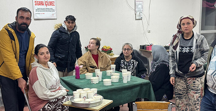 Büyükşehir Ikram Araçları Deprem Bölgesinde (5)