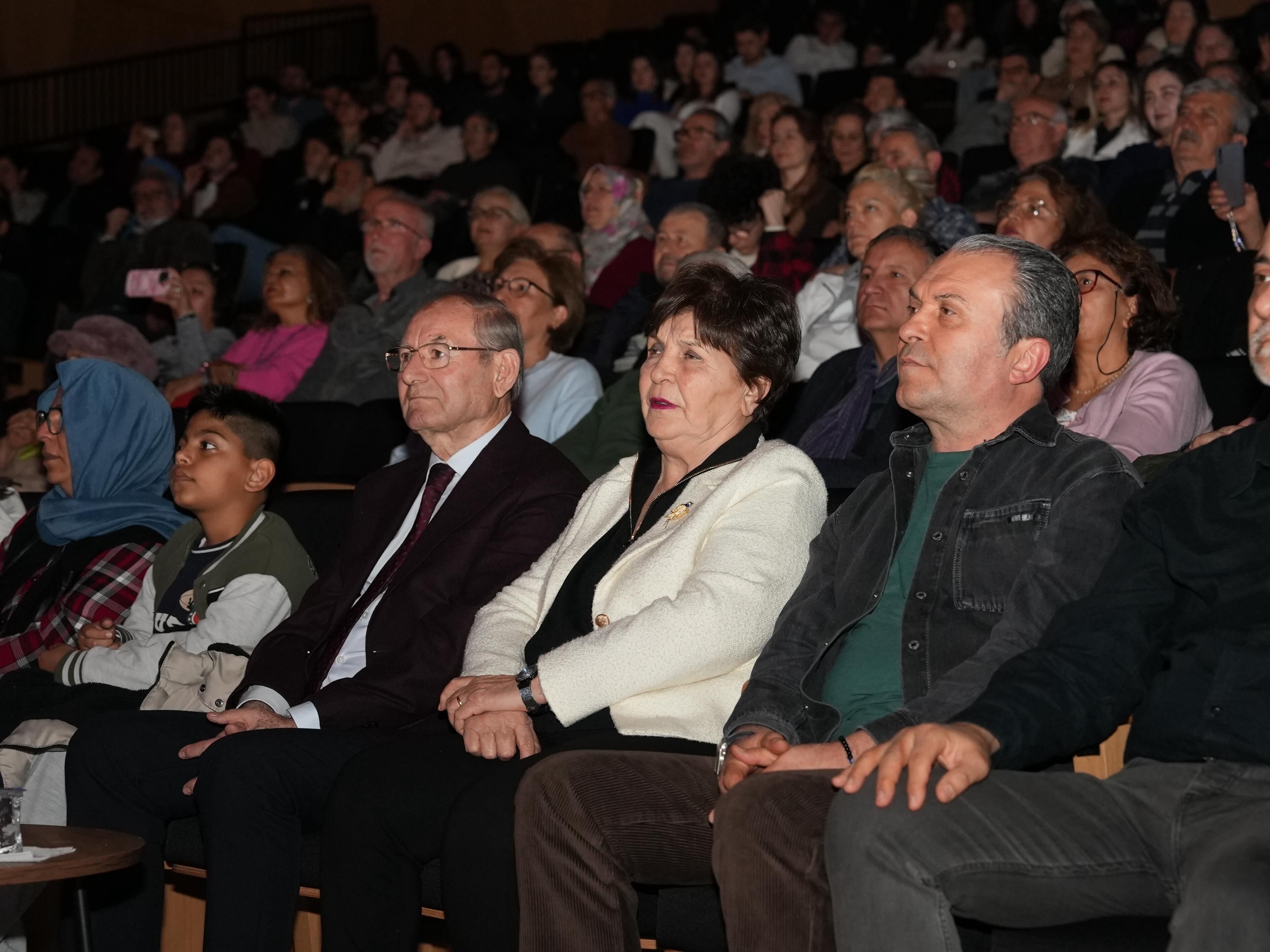 Büyükşehir Türk Sanat Müziği Korosu’ndan Anlamlı Anma Konseri (2)