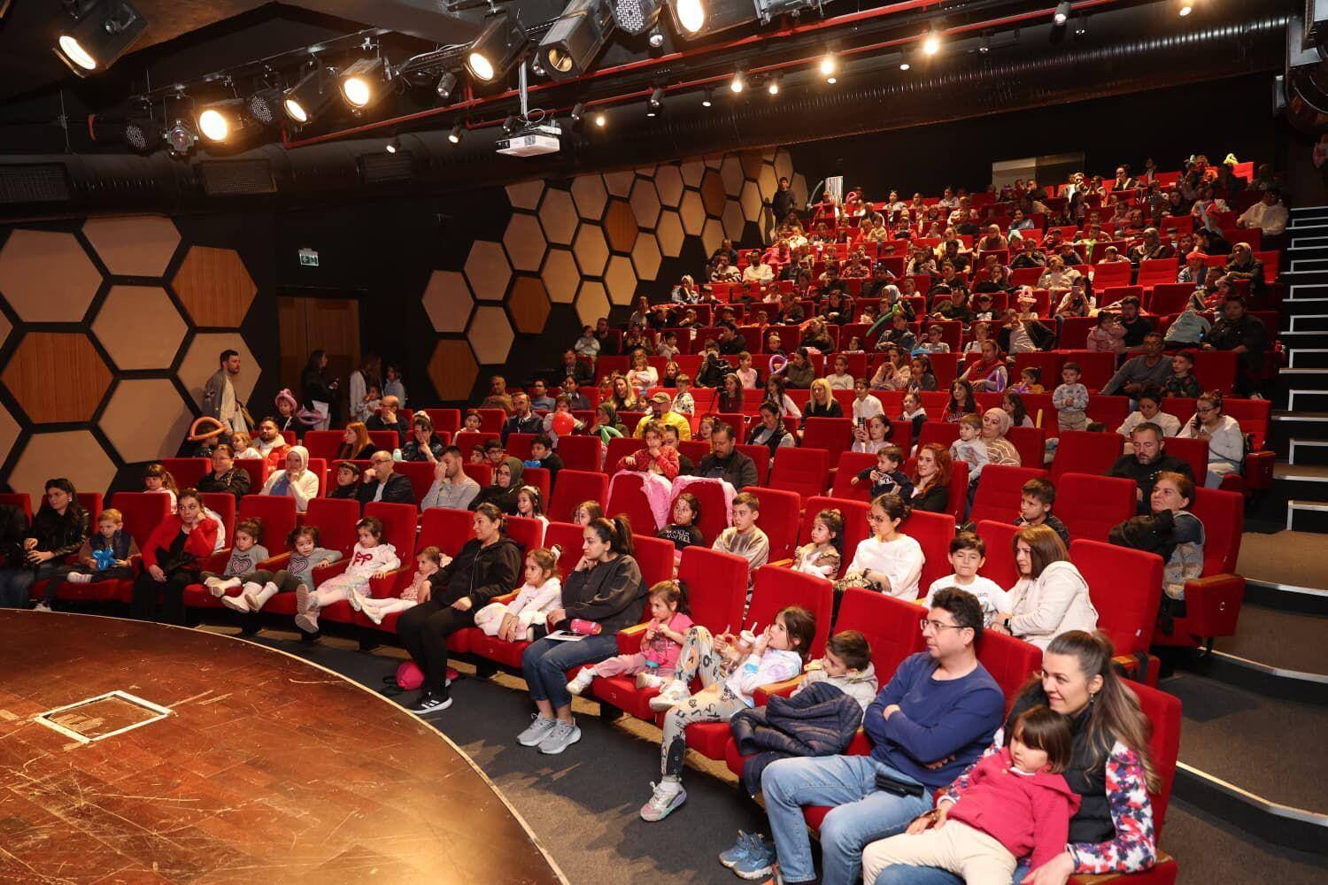 İki̇ Gün Süren Ramazan Şenli̇ği̇ Çocuklara Unutulmaz Anlar Yaşatti (4) (1)