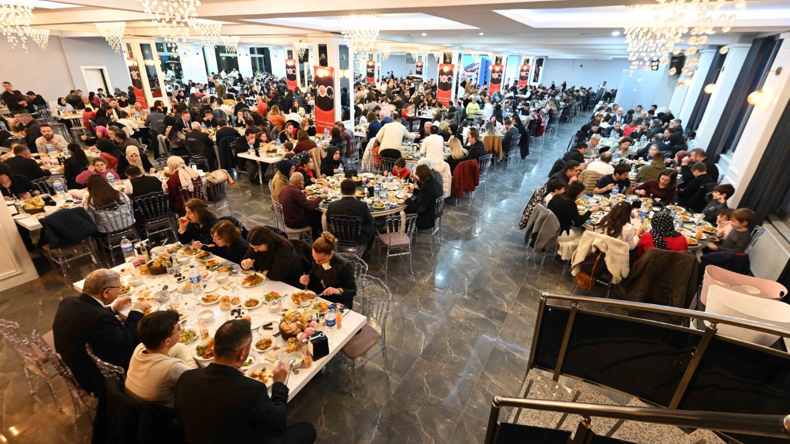 İş Dünyasini Ayni Salonda Buluşturdu (3)