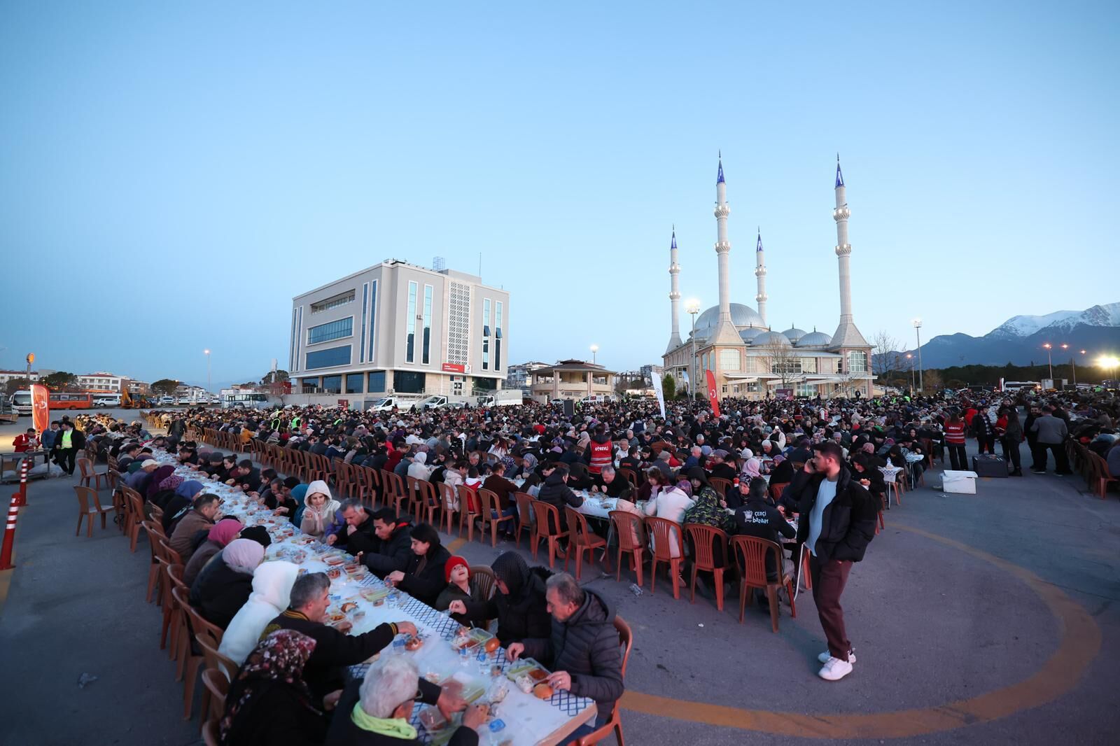 Merkezefendi̇ Beledi̇yesi̇’ni̇n Gönül Sofrasi Akkonak Mahallesi̇’ne Kurulacak (5)