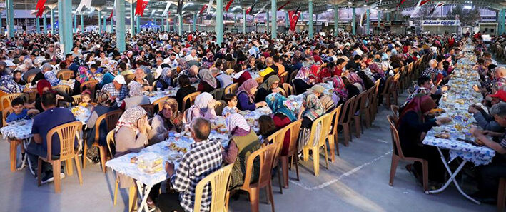 Merkezefendi̇ Beledi̇yesi̇’ni̇n İlk İftari Karahasanli Mahallesi̇’nde (1)-1