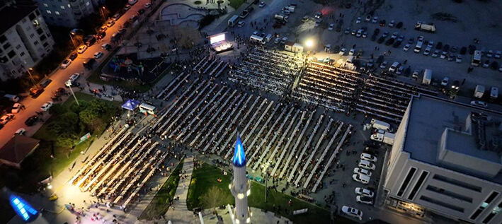 Merkezefendi̇ Beledi̇yesi̇’ni̇n İlk İftari Karahasanli Mahallesi̇’nde (1)