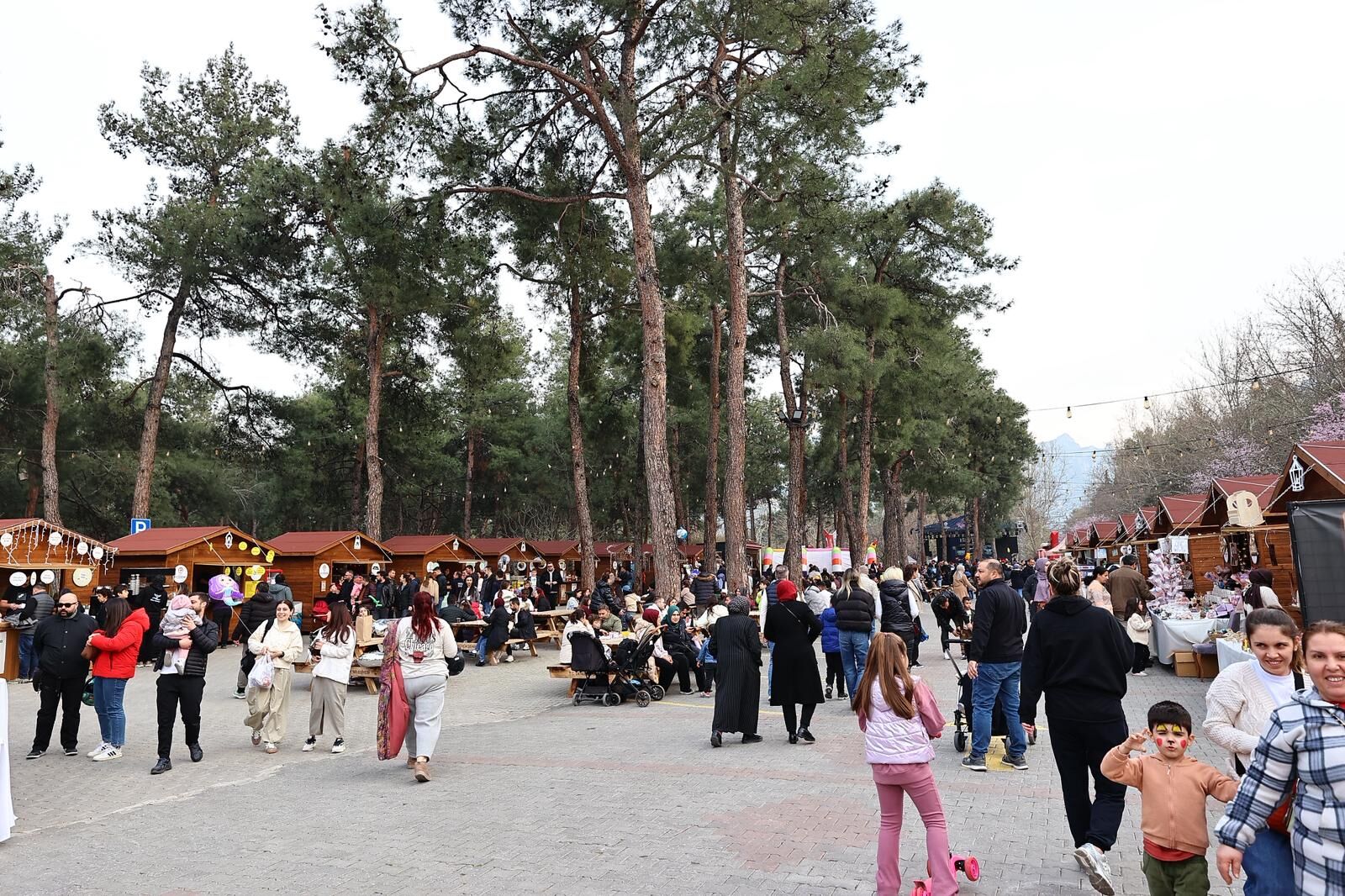 Ramazan Şenlikleri Çamlık Kent Ormanı’nda Coşkuyla Sürüyor (4)