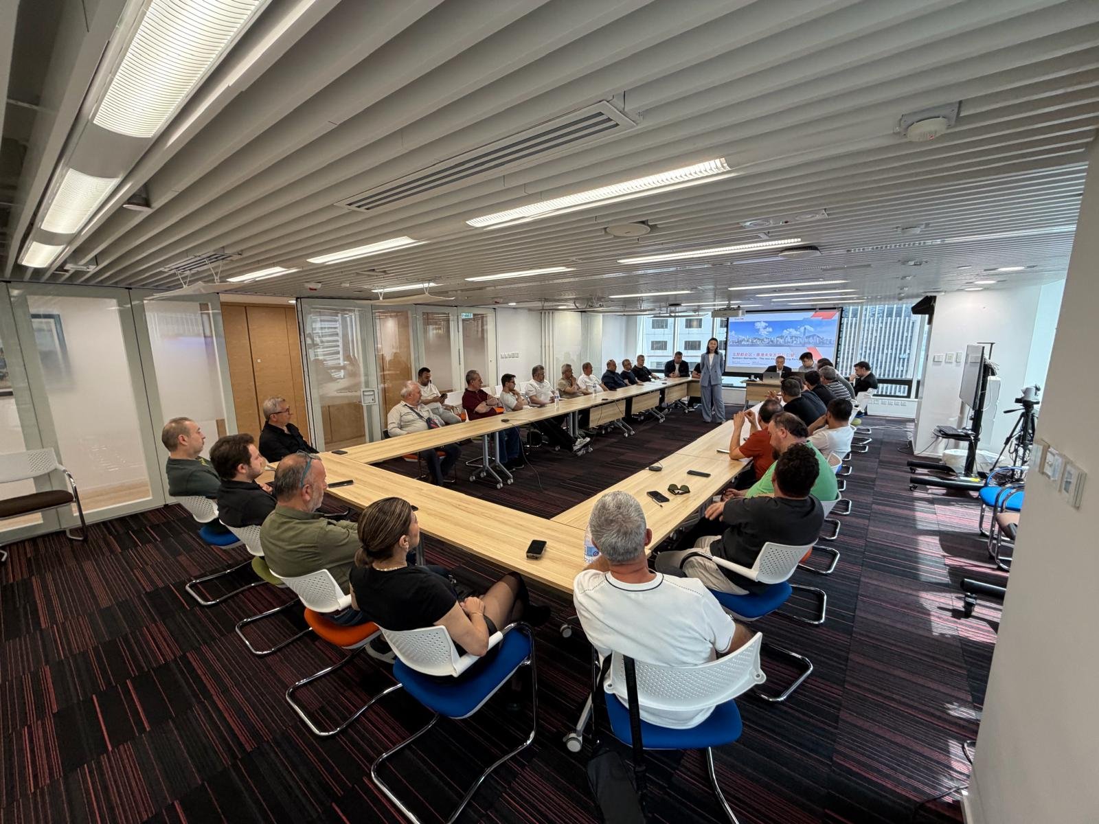 2 I M G 20260427 W A0024