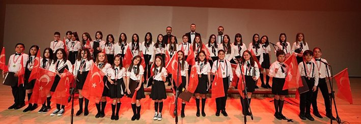 Büyükşehir Çocuk Korosu’ndan 23 Nisan Konseri (6)