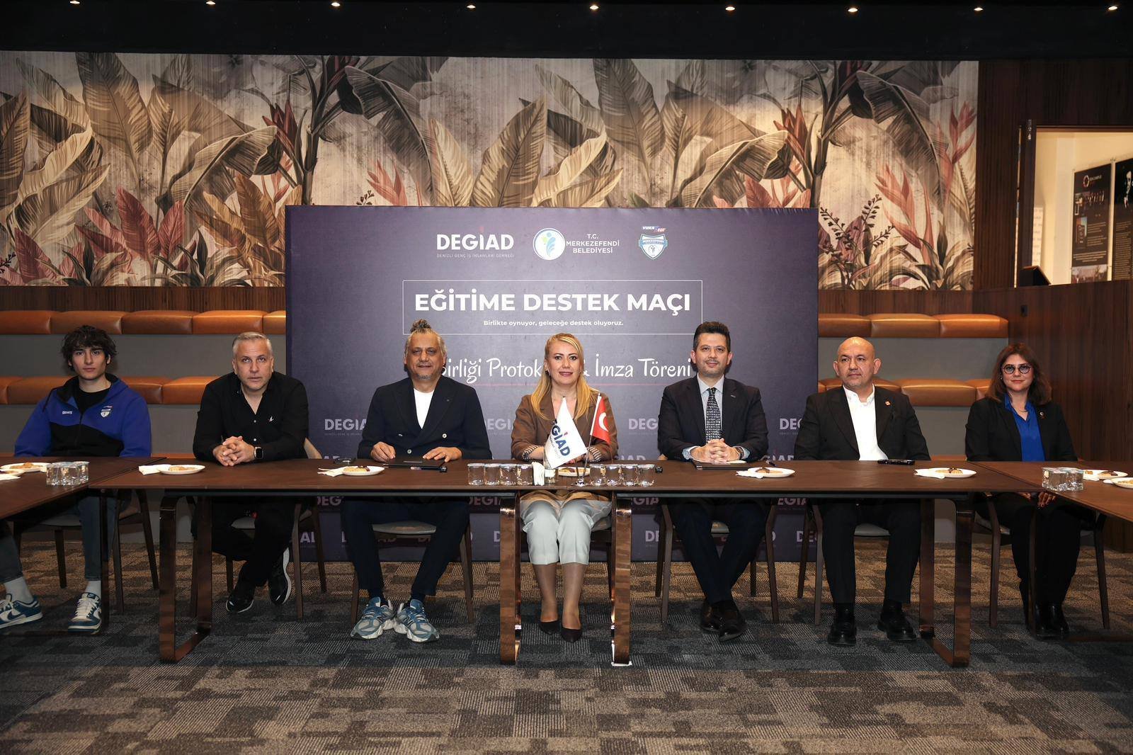 “Eği̇ti̇me Destek Maçi” Yarin Paü Arena’da Oynanacak (3)