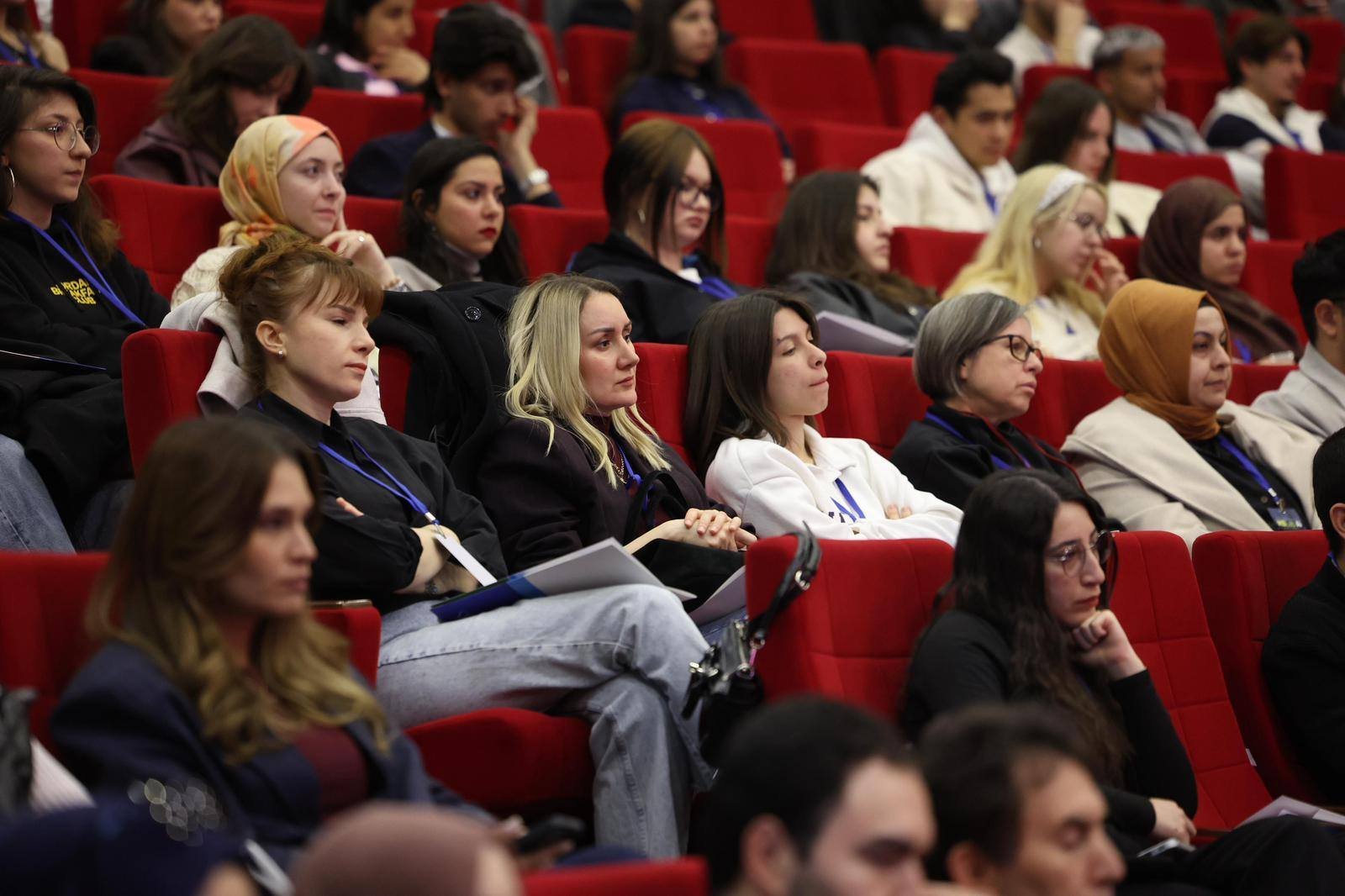 Merkezefendi̇ Beledi̇yesi̇’nden Di̇ji̇tal Geleceğe Güçlü Adim (8)