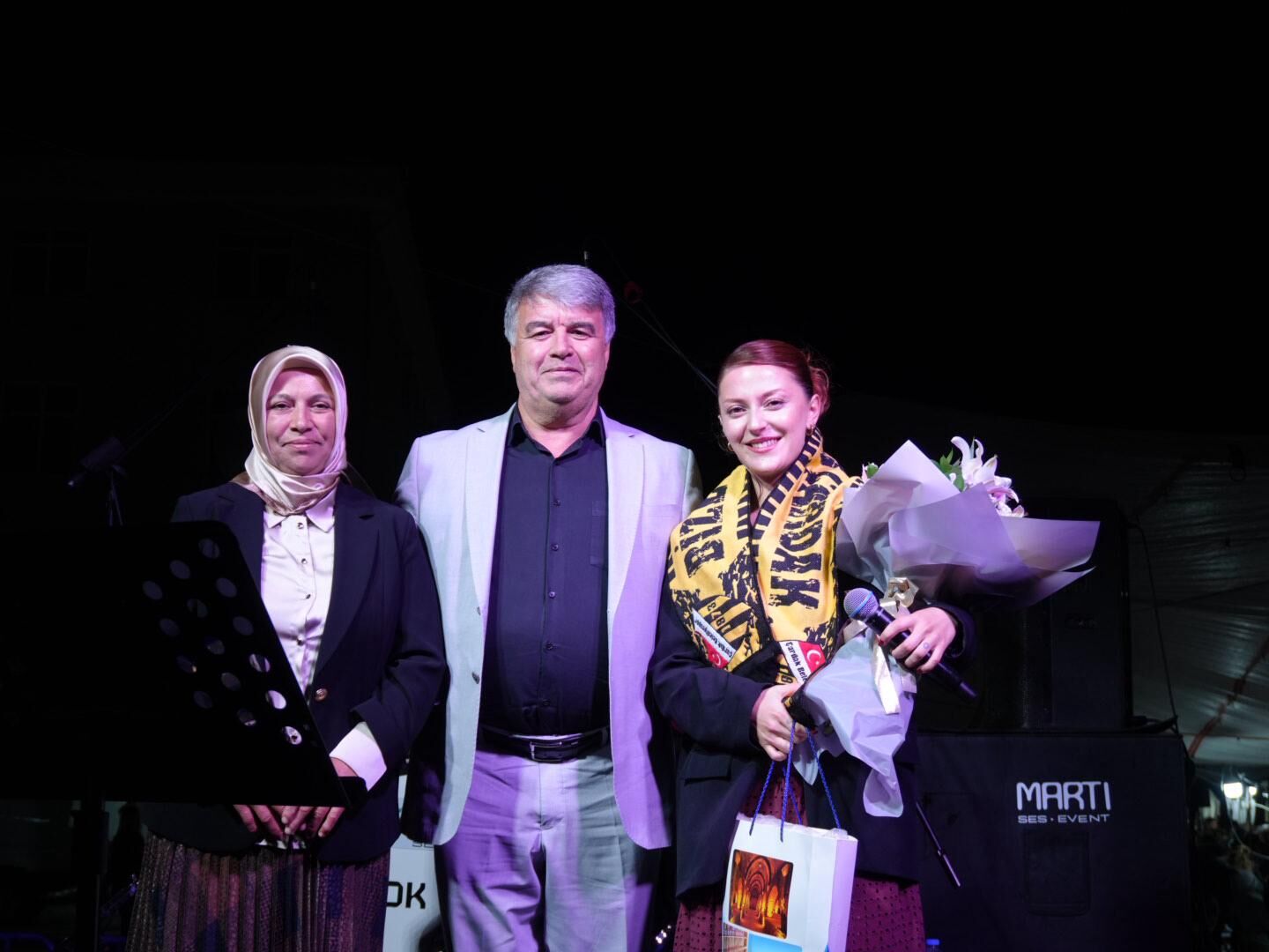19 Mayıs Coşkusu Çardak’ta Mahperi Konseriyle Taçlandı (3)