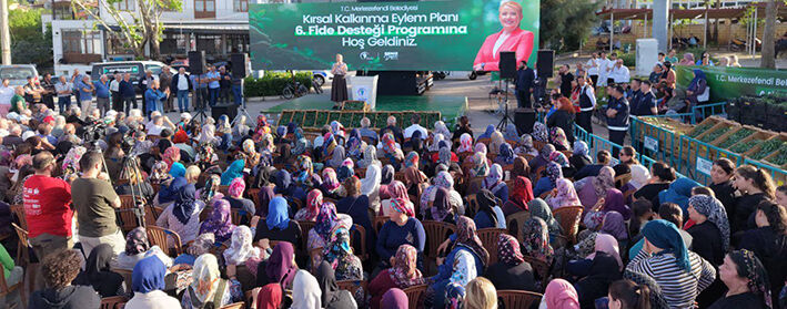 Başkarci’da Bi̇nlerce Fi̇de Üreti̇ci̇ye Dağitildi (2)
