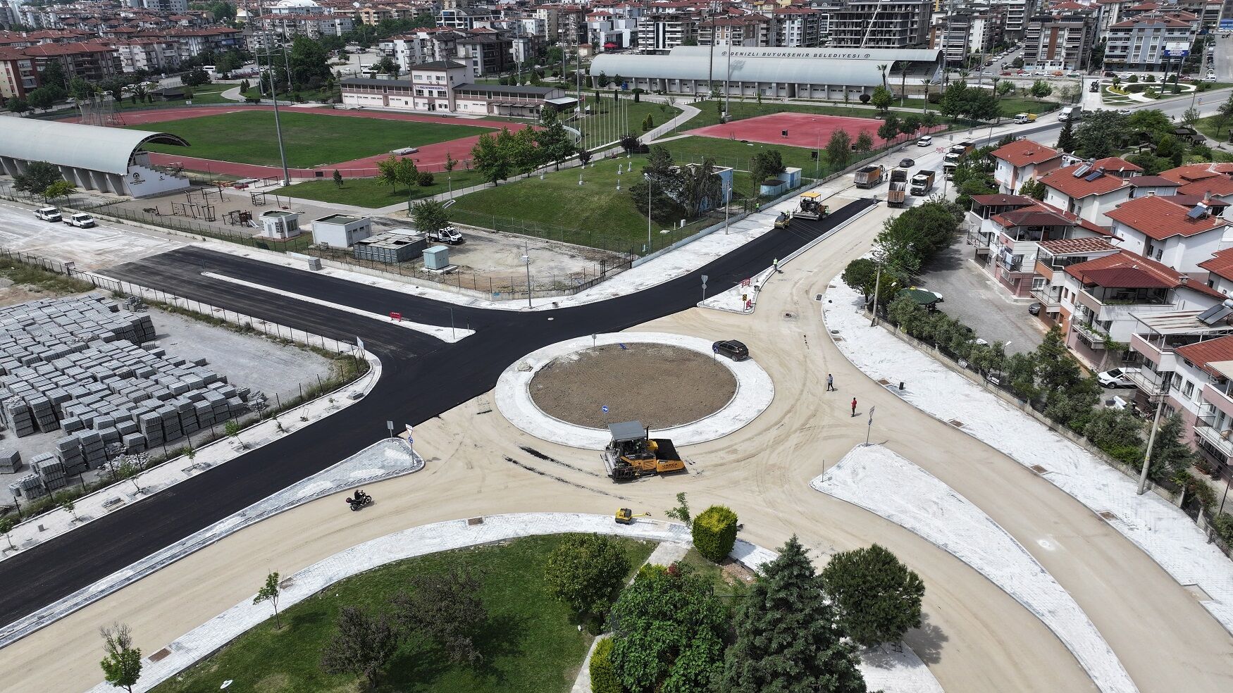 Büyükşehir’den Kaynarca Ve Çiğdem Caddesi Kesişimine Akıllı Kavşak Düzenlemesi (4)