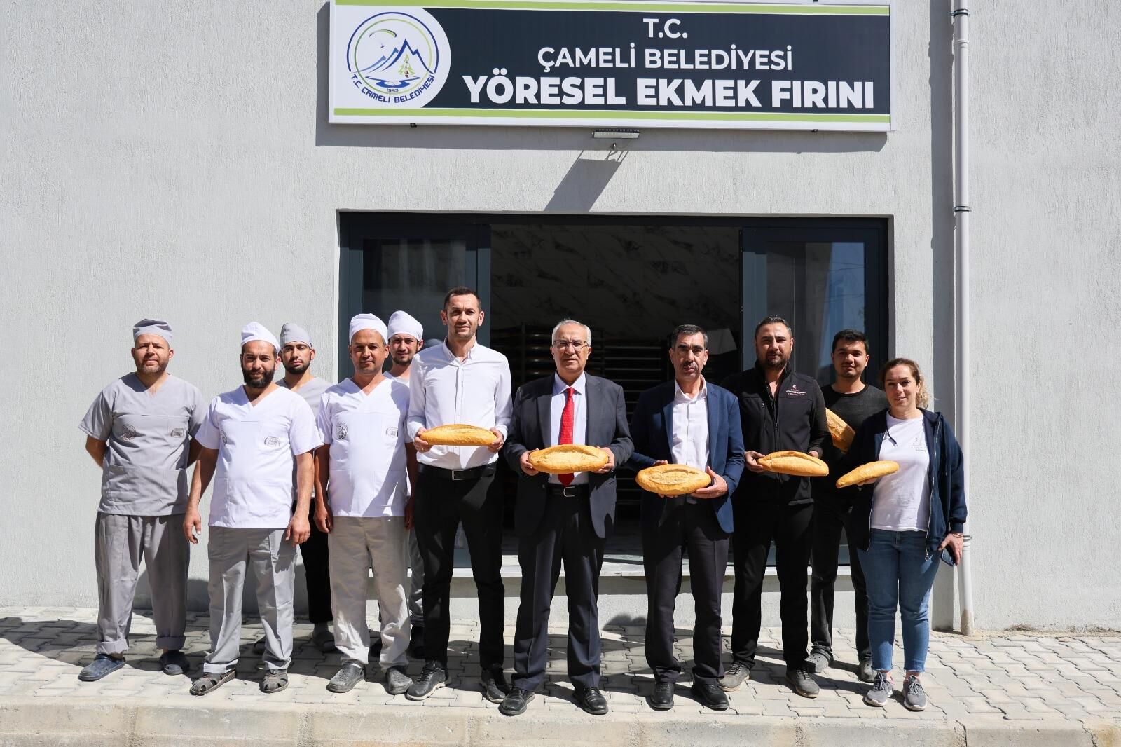 Çameli̇’de Yöresel Firinindan İlk Ekmek Çikti (2)