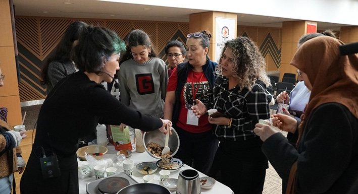Denizli Büyükşehir Anneler Günü Heyecanını Kadın Emeği Ile Birleştiriyor (3)
