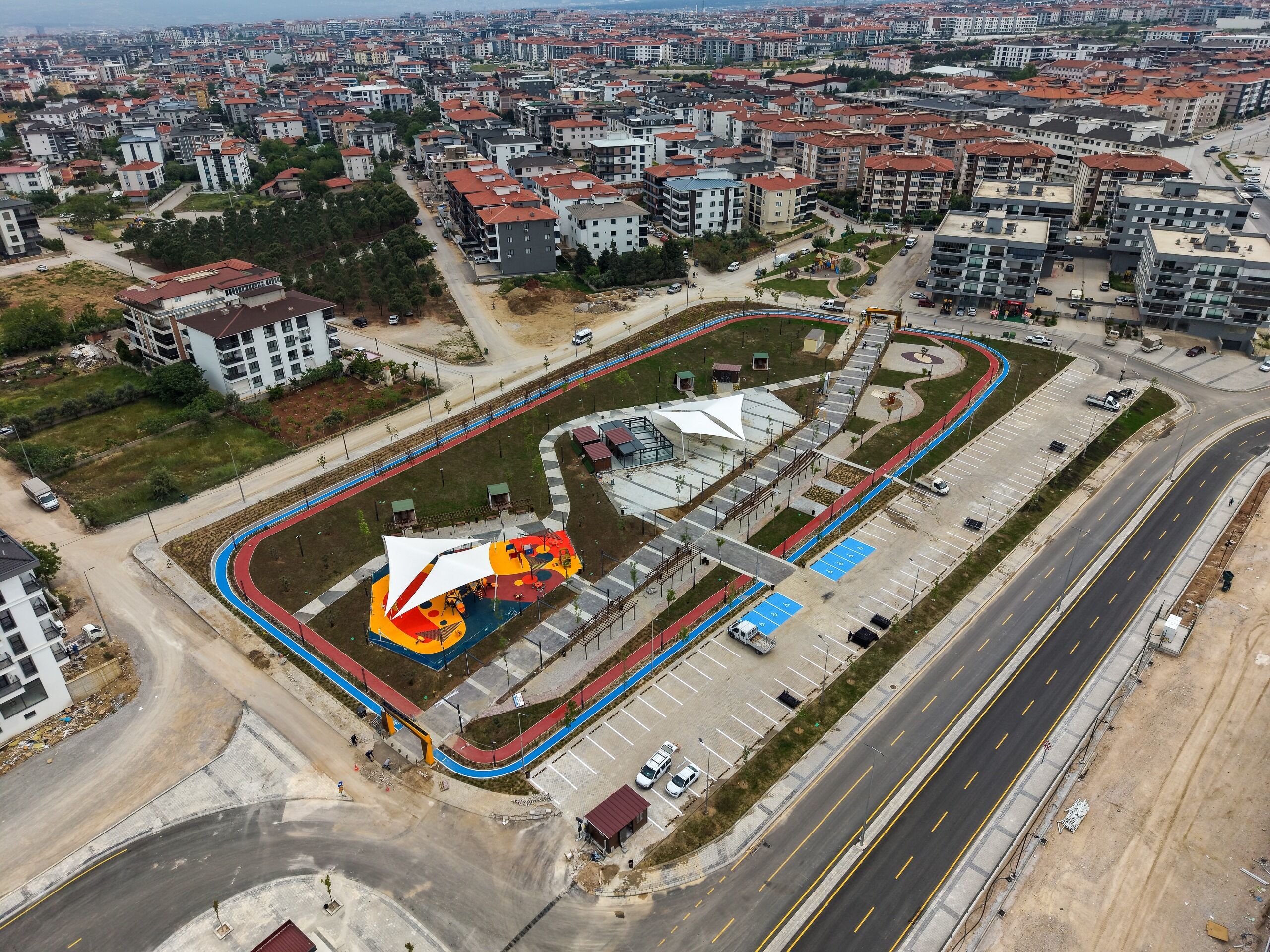 Karahasanli Mahallesi̇’nde ‘Bariş Parki’ Hi̇zmete Açiliyor (6)