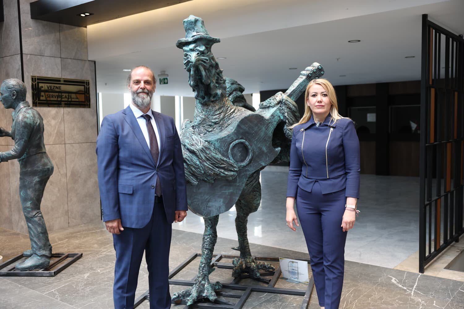 Merkezefendi̇’de Genç Heykel Çaliştayi’nin İki̇nci̇si̇ Gerçekleşti̇ri̇ldi̇ (12)