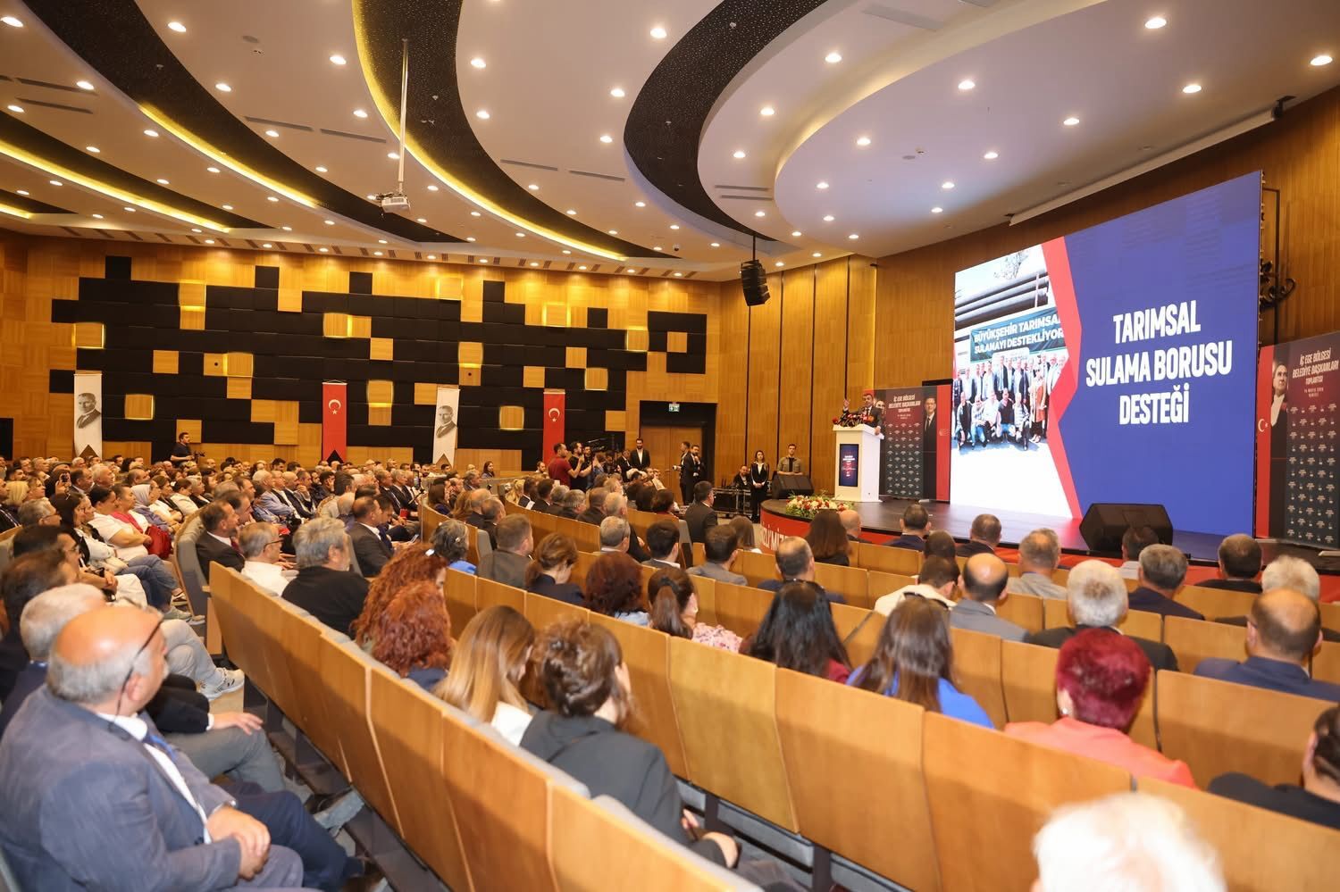 Parti Değiştirenlere Ve Baskılara Tepki Büyük Oldur (2)