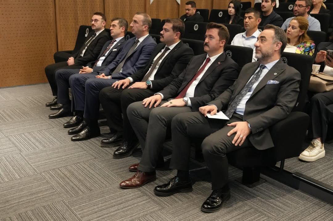 Türkiye Ab İlişkileri Ve Sanayide Dönüşüm Masaya Yatırıldı (11)