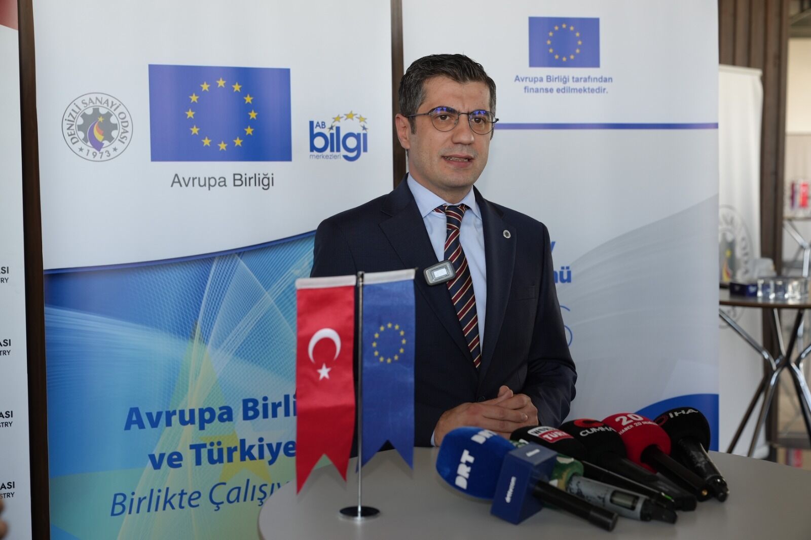 Türkiye Ab İlişkileri Ve Sanayide Dönüşüm Masaya Yatırıldı (9)