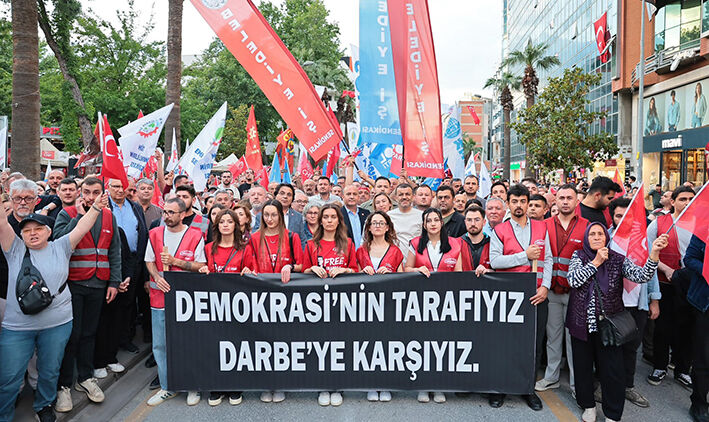 Y Ü R Ü Y Ü Ş01