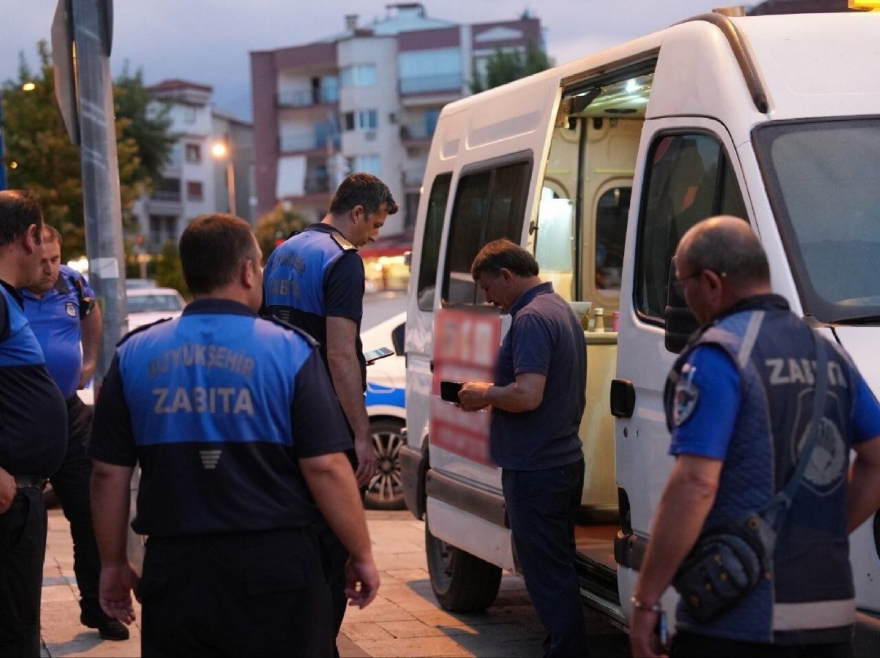 Denizli Büyükşehir’den Seyyar Satıcı Operasyonu (1)