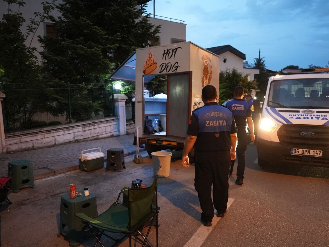Denizli Büyükşehir’den Seyyar Satıcı Operasyonu (2)