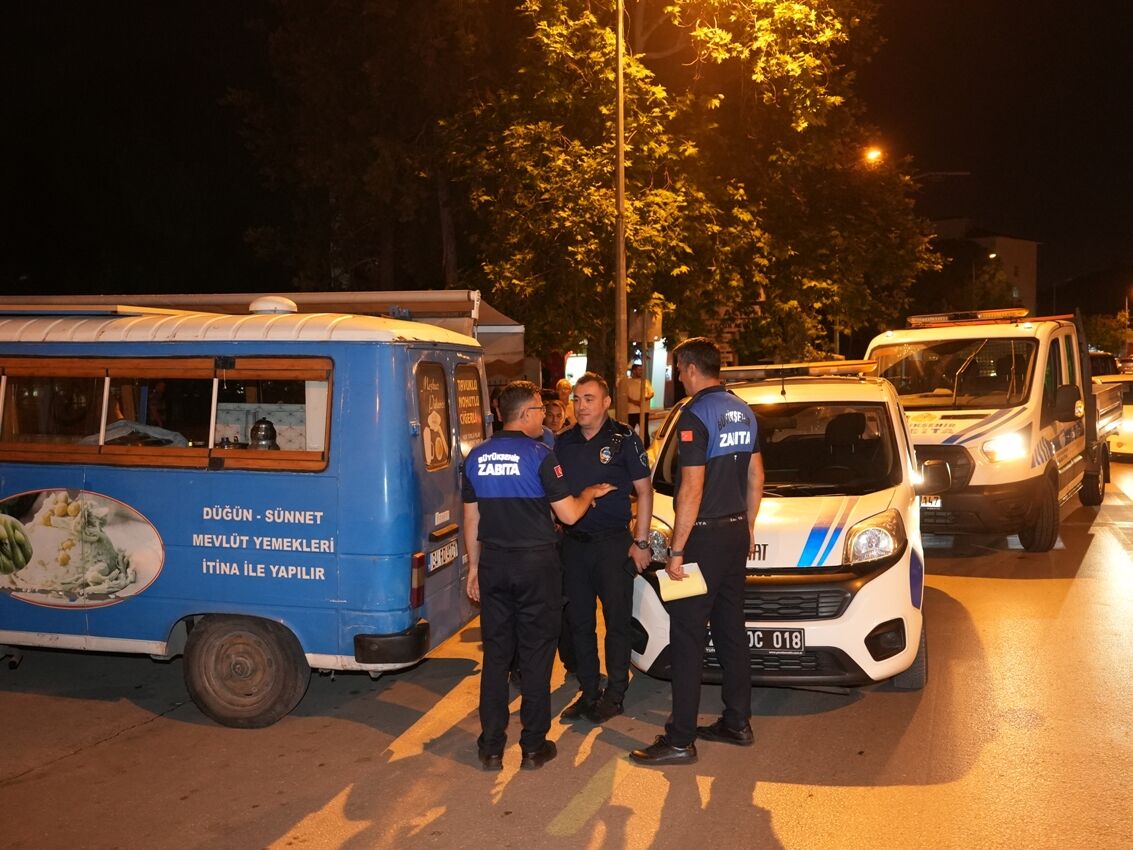 Denizli Büyükşehir’den Seyyar Satıcı Operasyonu (7)