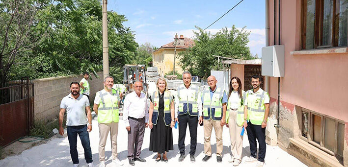 Merkezefendi̇’de Yol Çalişmalari Araliksiz Sürüyor (8)