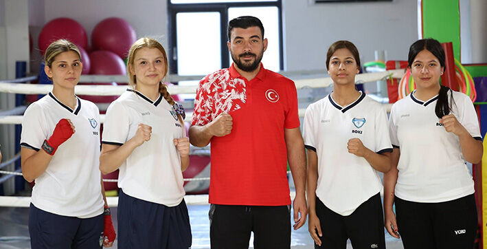 Başarili Boksörler Türki̇ye Yildizlar Boks Şampi̇yonasi’nda Mücadele Edecek (2)