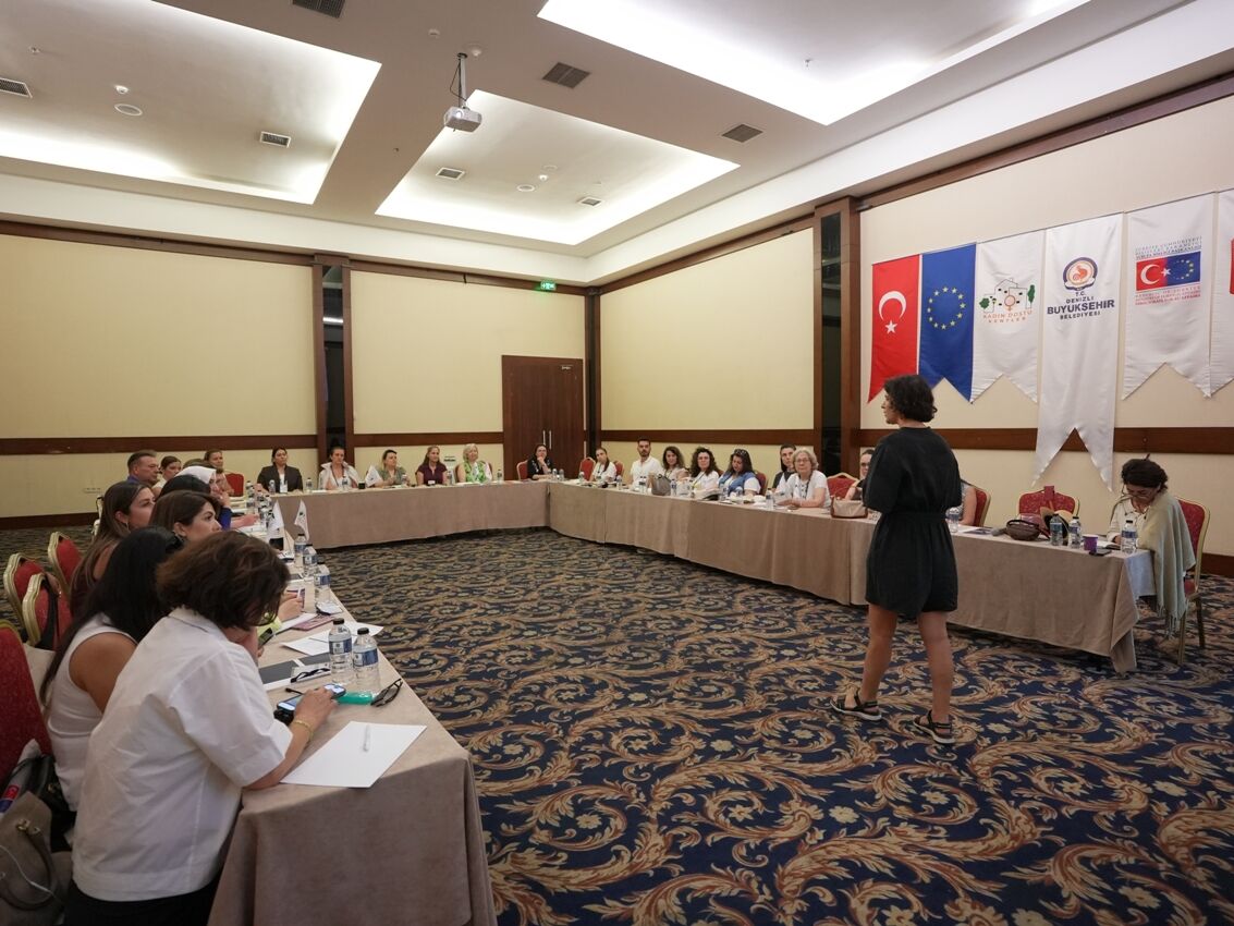 Denizli Büyükşehir, Kadın Dostu Kent Için Yol Haritasını Oluşturuyor (2)