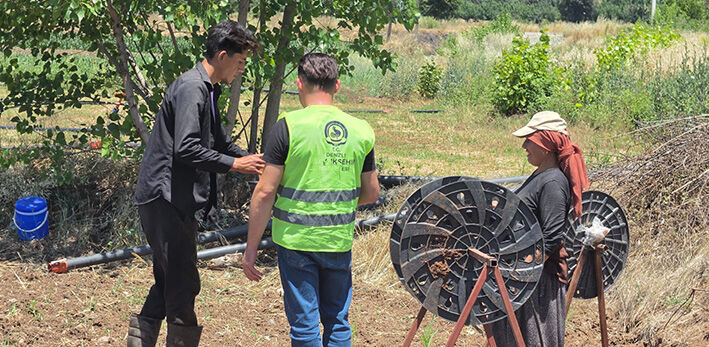 Denizli Büyükşehir Tarlalarda Emekçinin Yanında (5)