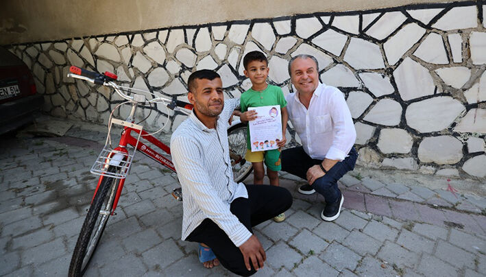 Denizli Büyükşehir’den Miniklere Bisiklet Hediyesi (5)