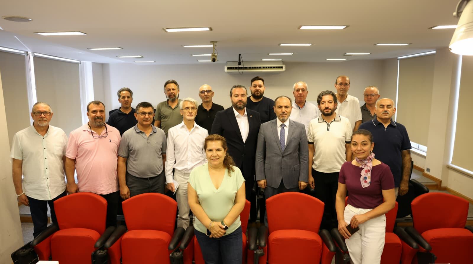 Rektör Güngör’den Üni̇versi̇teni̇n Geleceği̇ne Dai̇r Çarpici Mesaj (5)