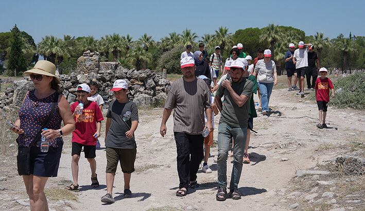 Satranç Ustaları Pamukkale Ve Hierapolis'e Hayran Kaldı (1)