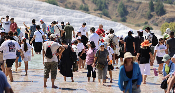 Satranç Ustaları Pamukkale Ve Hierapolis'e Hayran Kaldı (3)