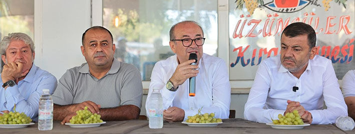 Başkan Çavuşoğlu, Buldan’da Üzüm Üreticilerinin Sorunlarını Dinledi (4)
