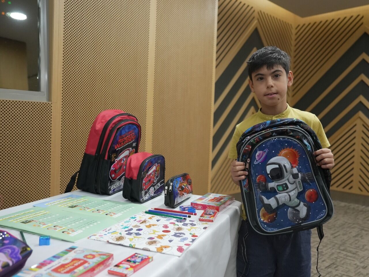 Denizli Büyükşehir Miniklerin Okul Heyecanına Ortak Oluyor (6)