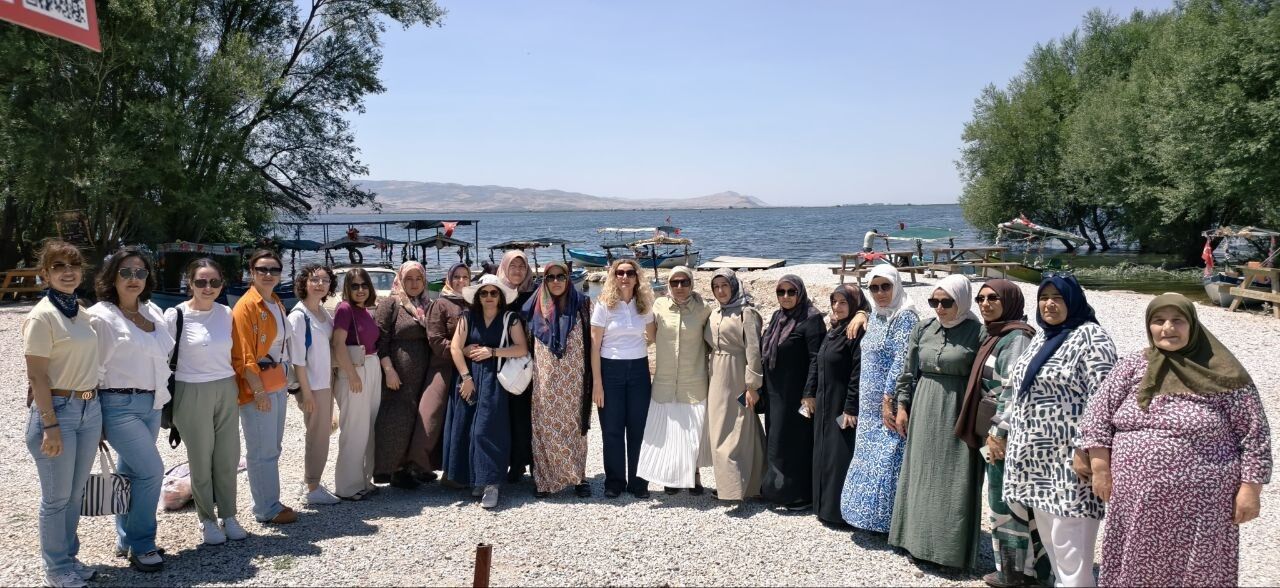 Okuma Yazma Öğrenen Kadınlar Bu Kez Keşif Yolculuğunda (1)