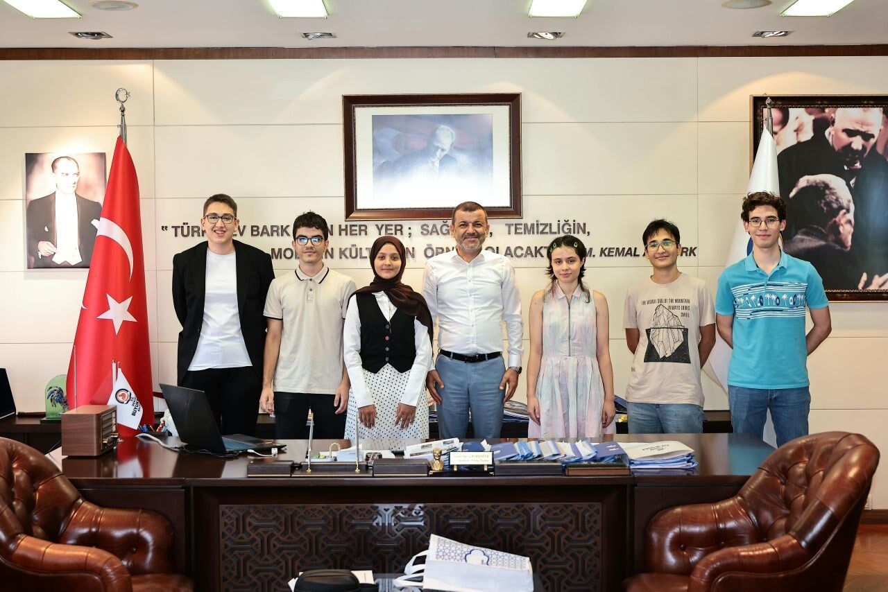 Büyükşehir’den Yks’de Dereceye Giren Öğrencilere Ödül (1)