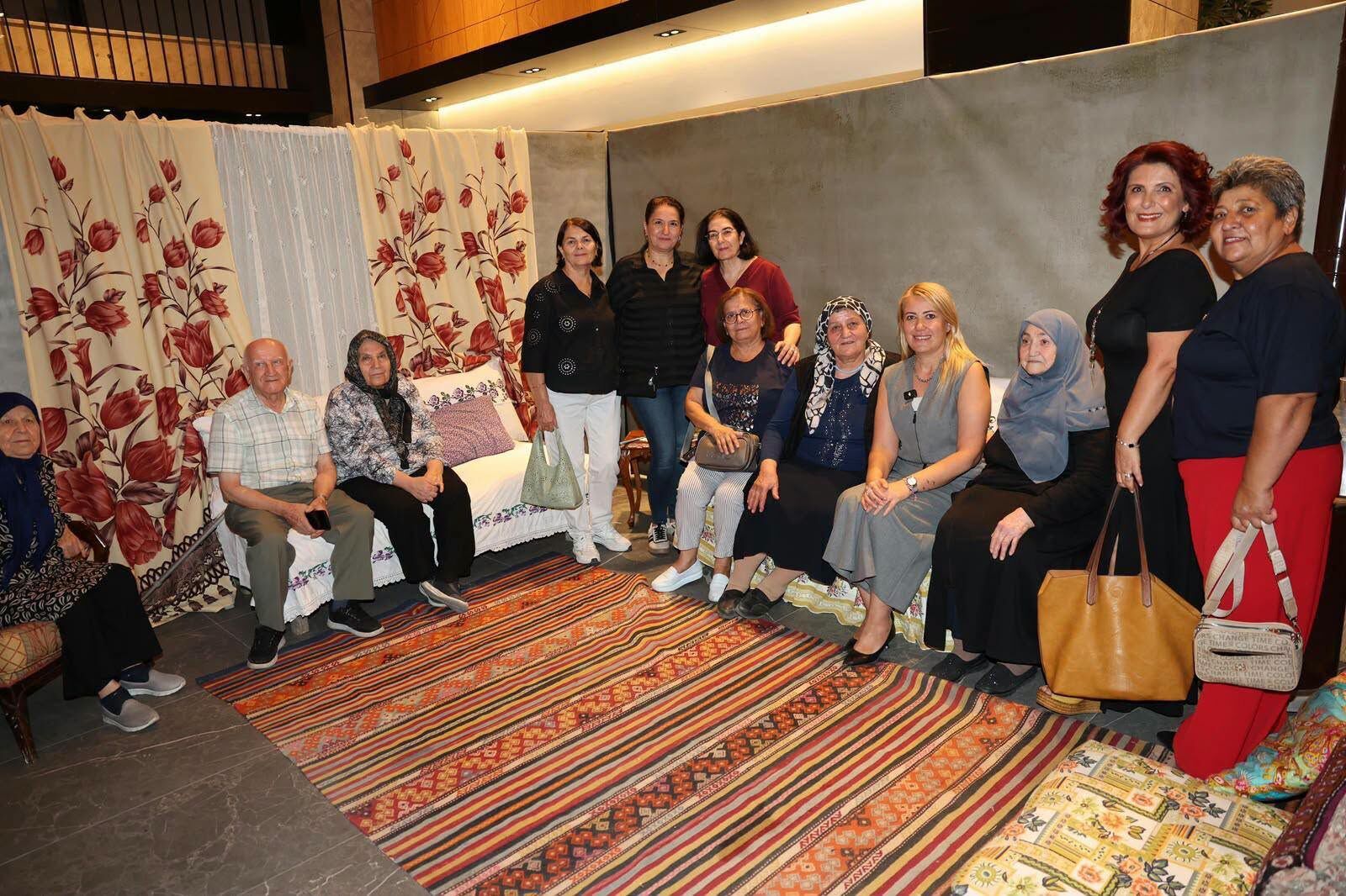 Merkezefendi̇’de 21 Eylül Dünya Alzhei̇mer Günü’nde Anlamli Buluşma (13)