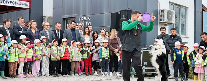 Başkan Çavuşoğlu, Çocuklarla Birlikte Can Dostların Merkezini Gezdi (8)