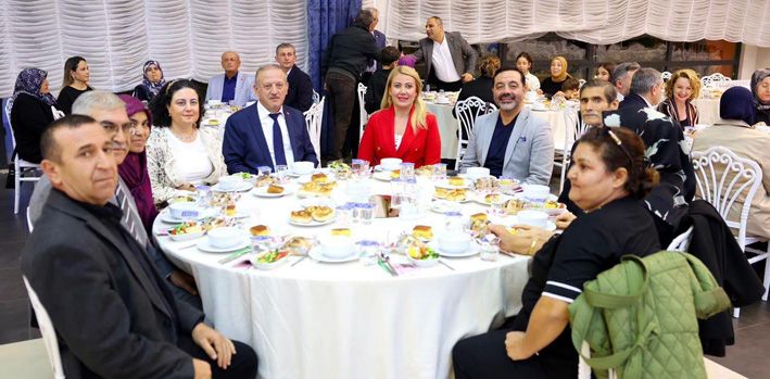 Başkan Doğan Muhtarlar İle Bi̇r Araya Geldi̇ (5)