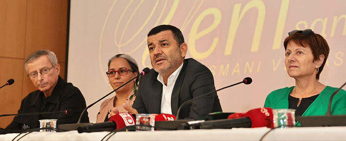 Denizli Büyükşehir’de Şehir Tiyatrosu Perdelerini Açıyor (3)