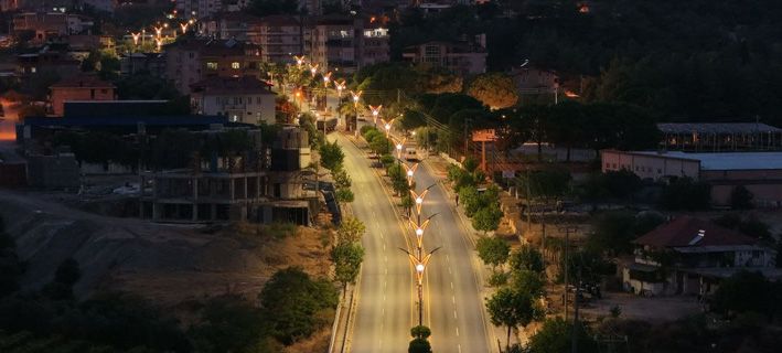 Denizli Büyükşehir’den Ilçelerde Aydınlatma Atağı (1)