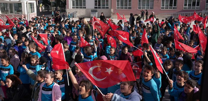 Denizli Büyükşehir’le Cumhuriyet Coşkusu Okullara Taştı (8)